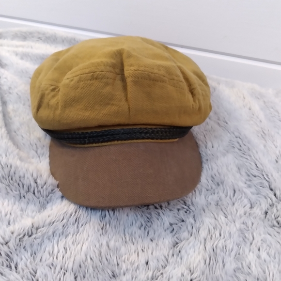 Brixton Accessories - Brixton Linen Blend Newsboy Hat / Cap in a Neutral Tan Colourway. Size Large,EUC